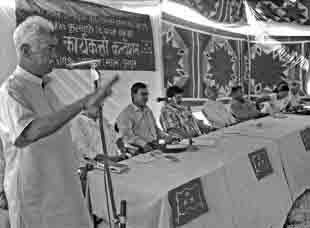 Rameshwar Prasad, Candidate, Pataliputra, addressing Cadre Convention